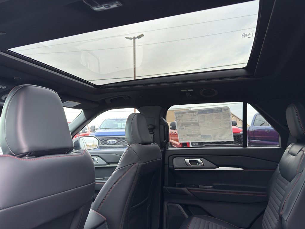 New 2026 Ford Explorer ST-Line w/ ST-Line Street Pack image 27