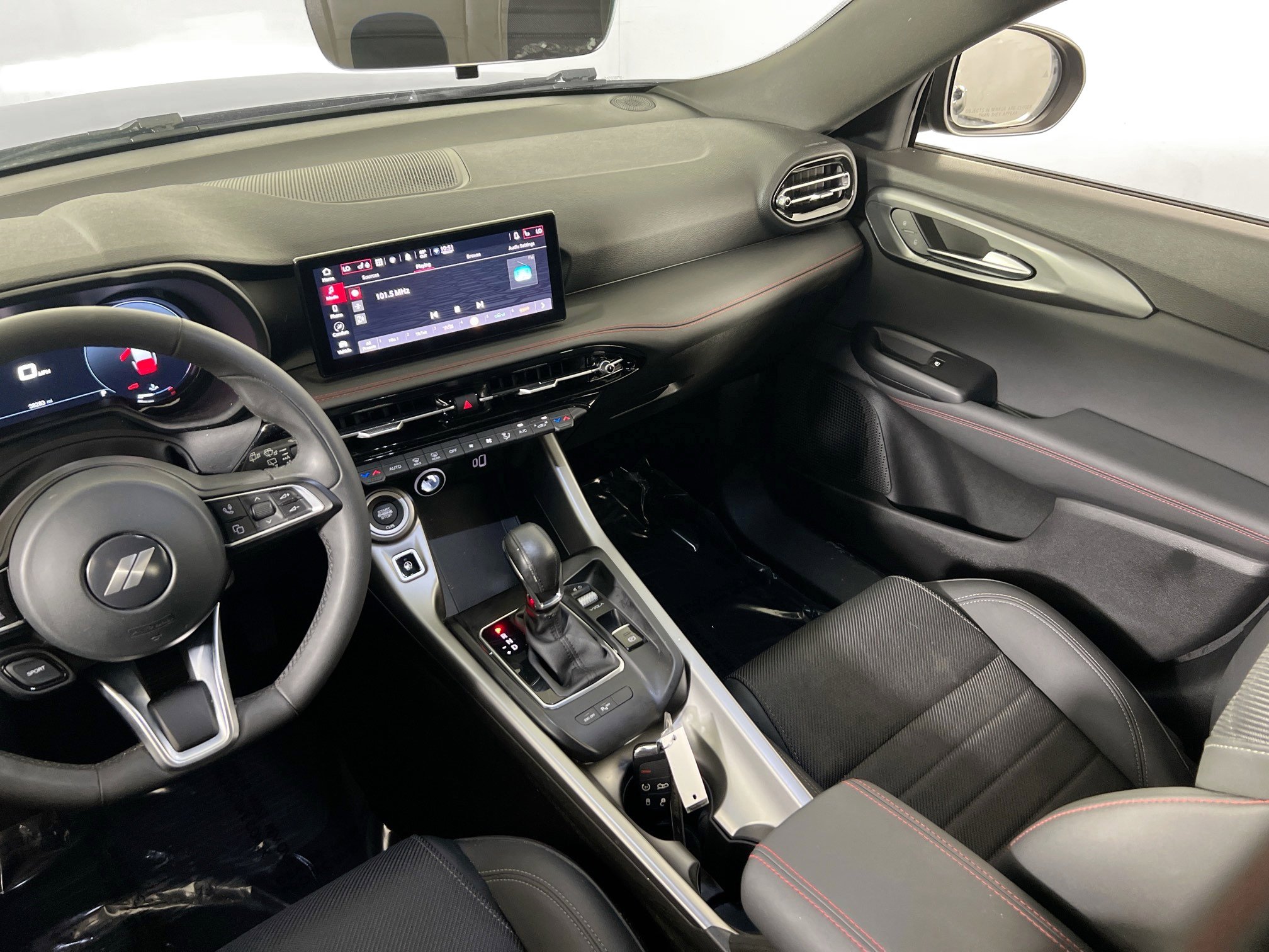 Used 2023 Dodge Hornet GT w/ GT Blacktop Package image 22