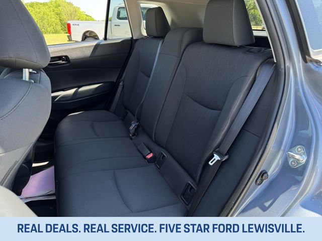 Used 2023 Toyota Corolla Cross LE image 28