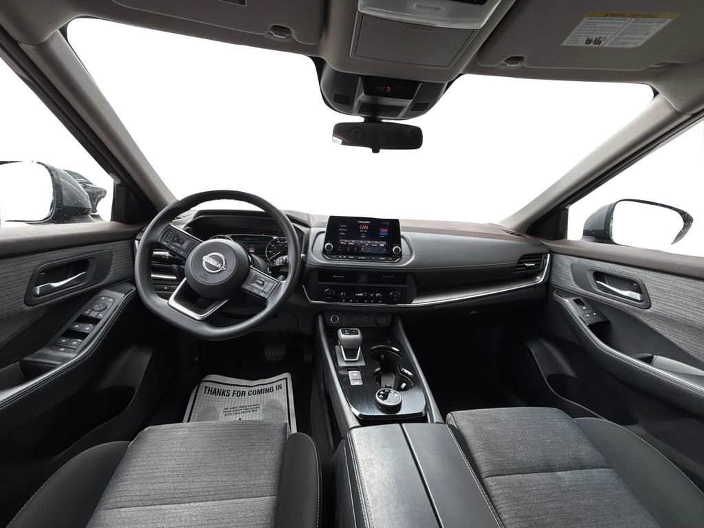 Used 2023 Nissan Rogue SV image 17