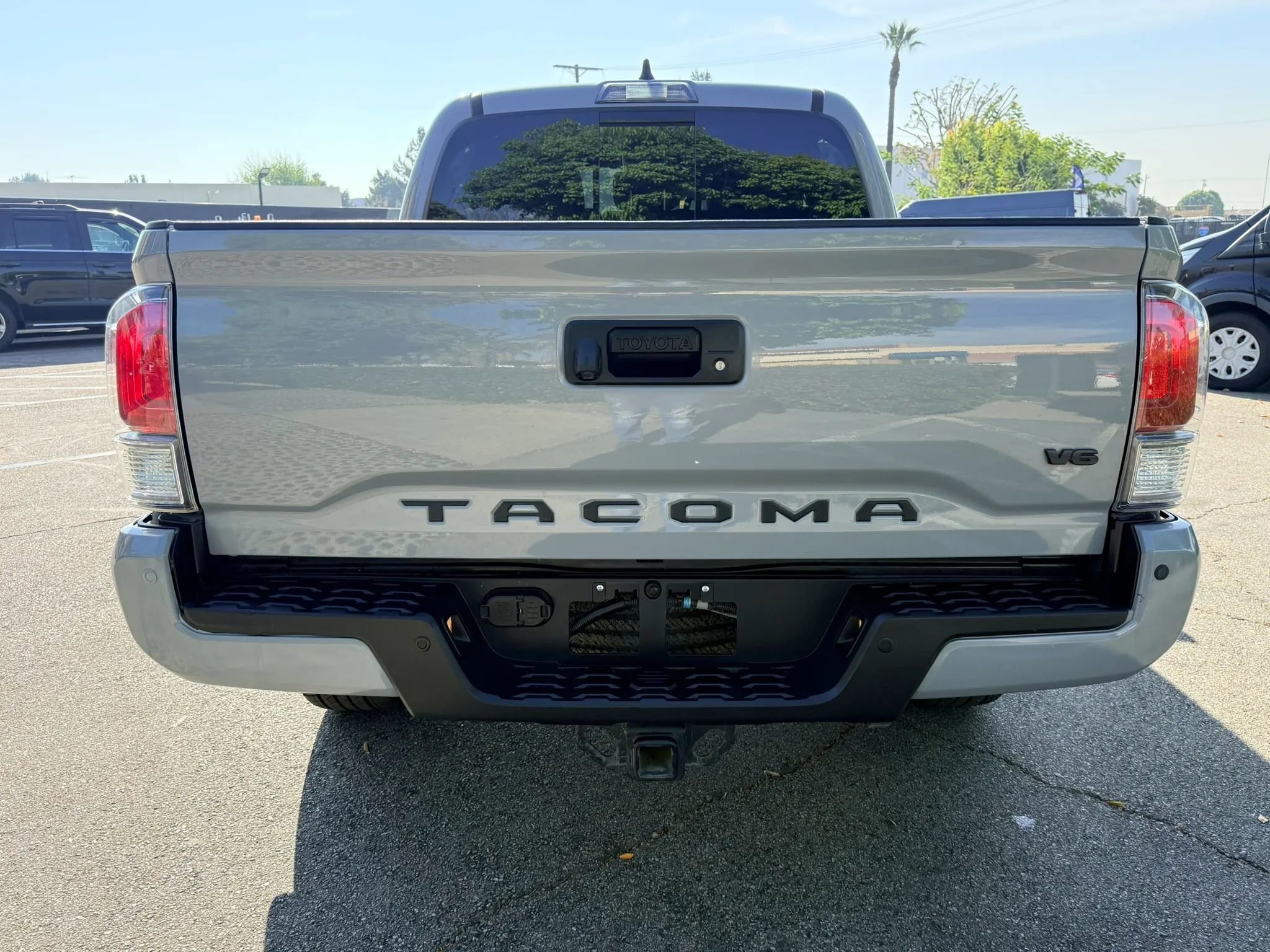 Used 2021 Toyota Tacoma TRD Sport w/ Technology Package image 6