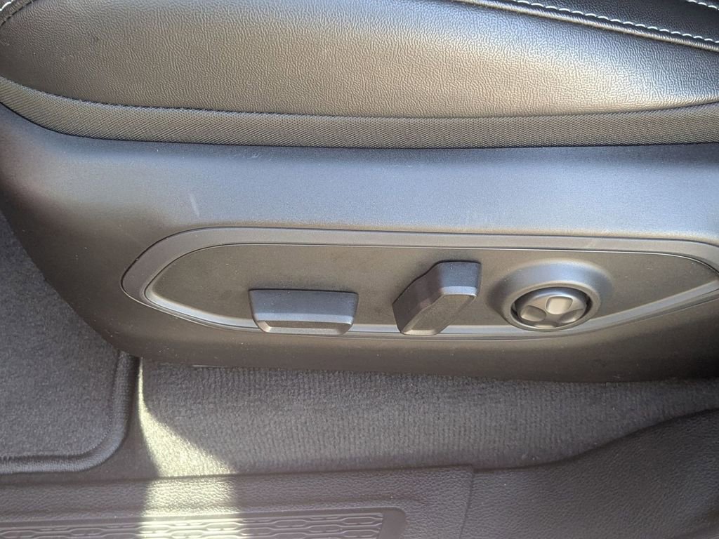 New 2025 Jeep Grand Cherokee Limited w/ Luxury Tech Group II image 17