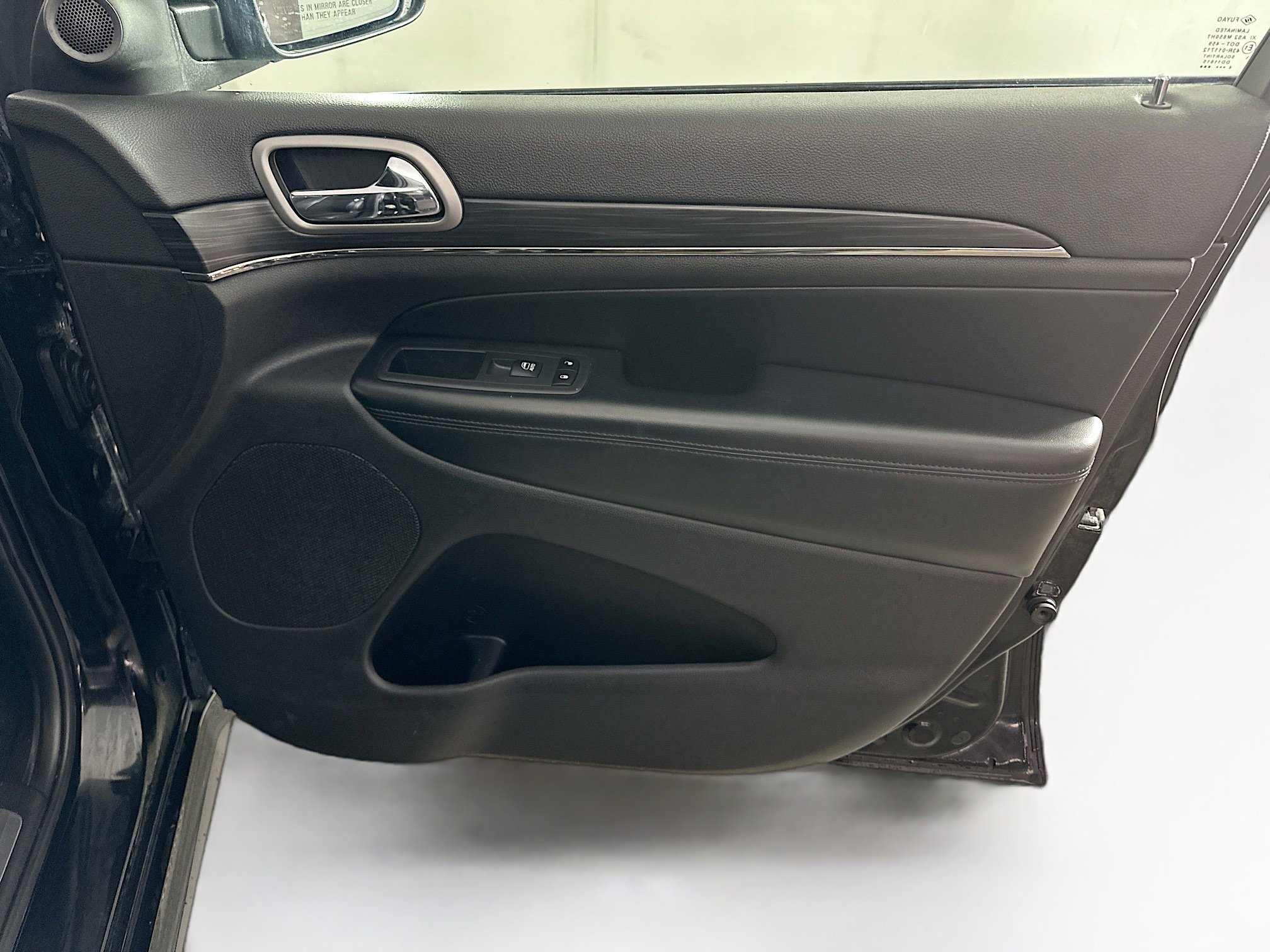 Used 2020 Jeep Grand Cherokee Limited X image 32