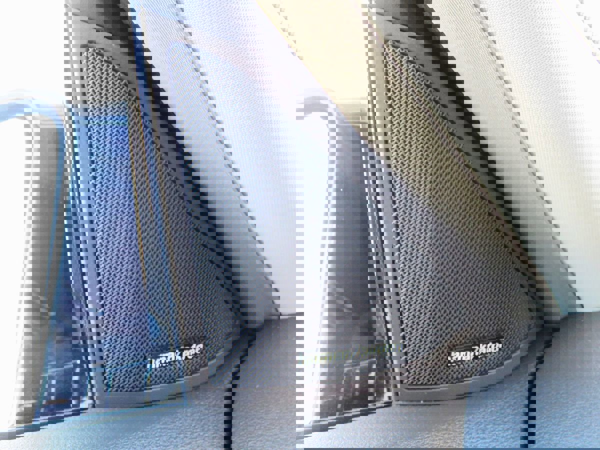 Used 2011 Mercedes-Benz E 550 Sport image 20