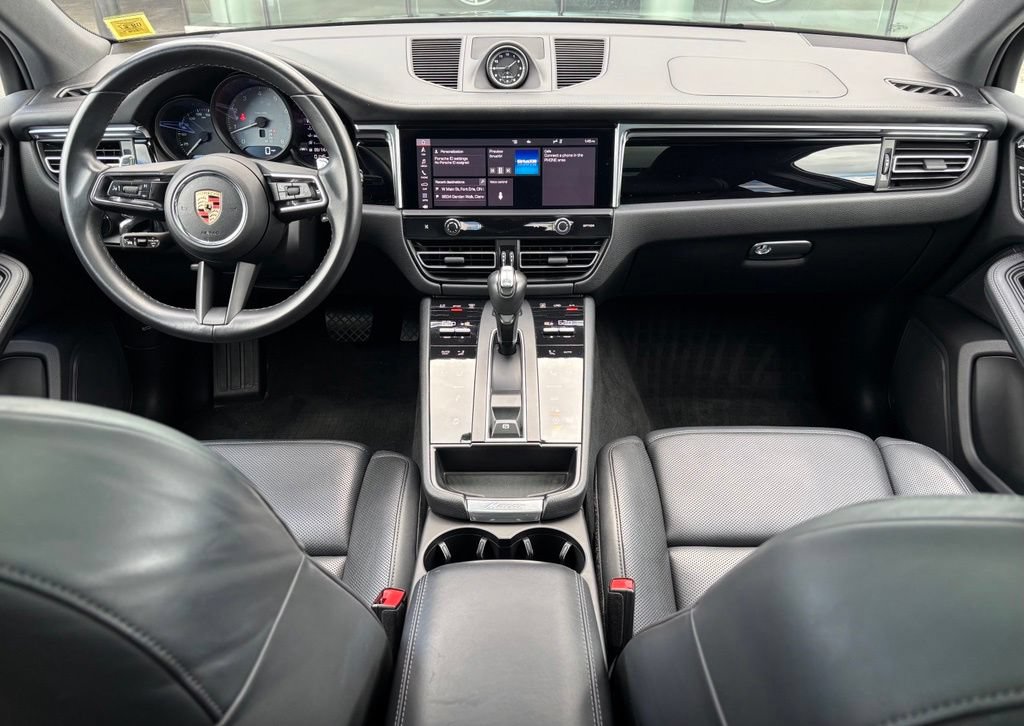 Certified 2023 Porsche Macan S AWD/4WD image 24