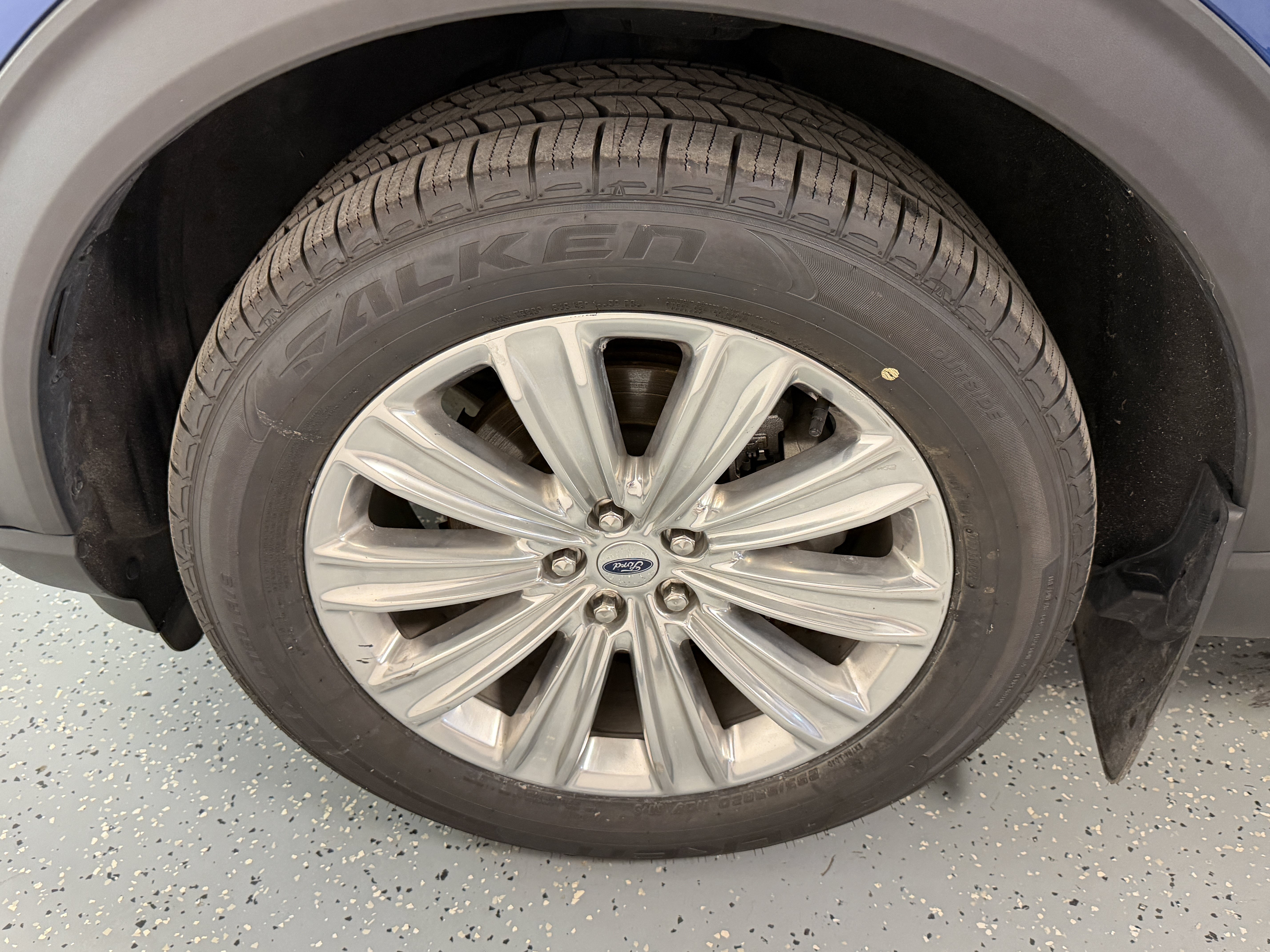 Used 2020 Ford Explorer Limited AWD/4WD image 29