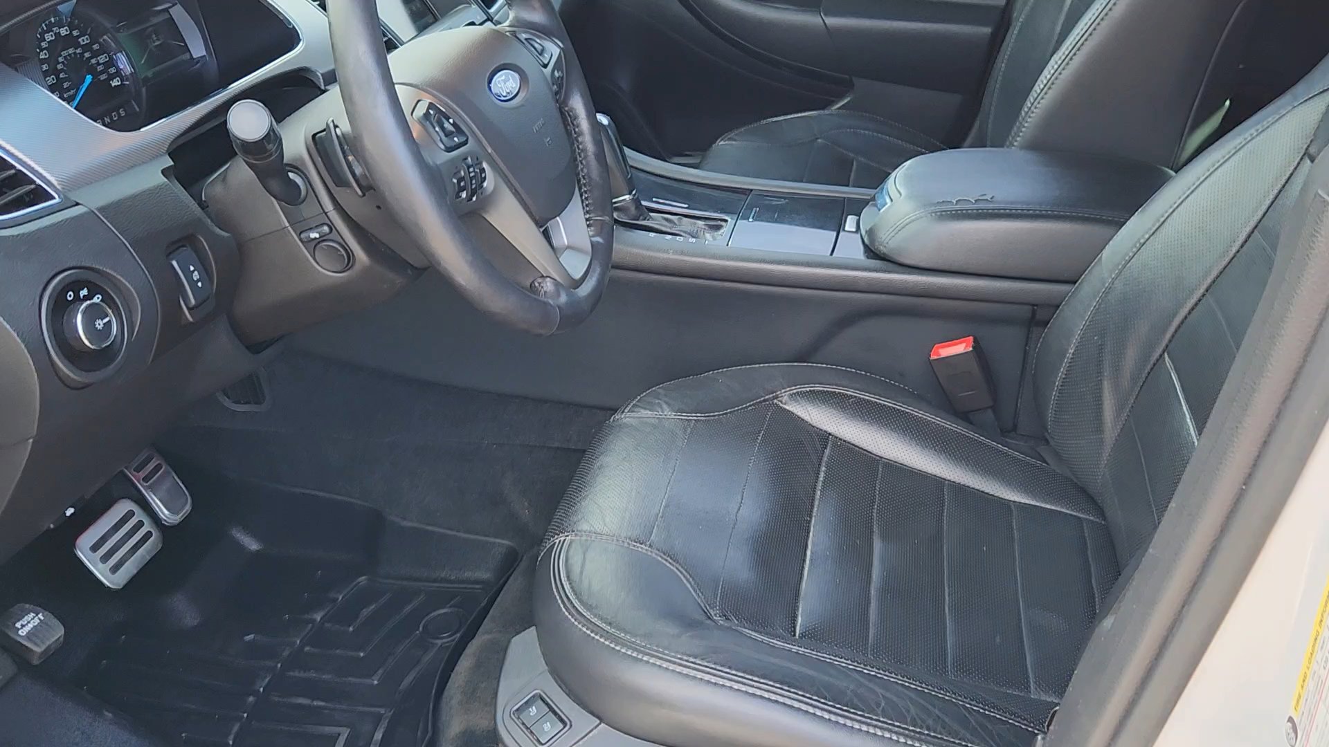 Used 2014 Ford Taurus SHO w/ Equipment Group 401A image 27