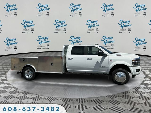 New 2026 RAM 5500 4x4 Crew Cab w/ Laramie Trim Package image 4