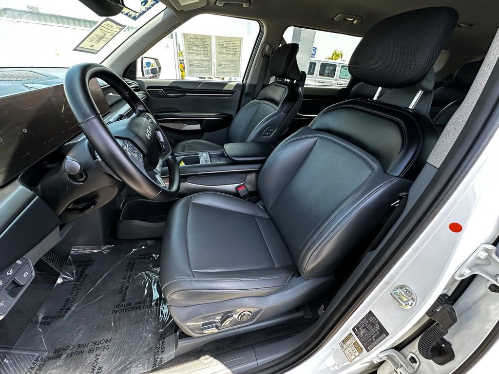 Used 2024 Kia EV9 Light Long Range RWD image 11