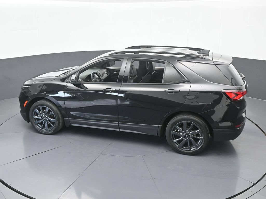 Used 2023 Chevrolet Equinox RS FWD image 45