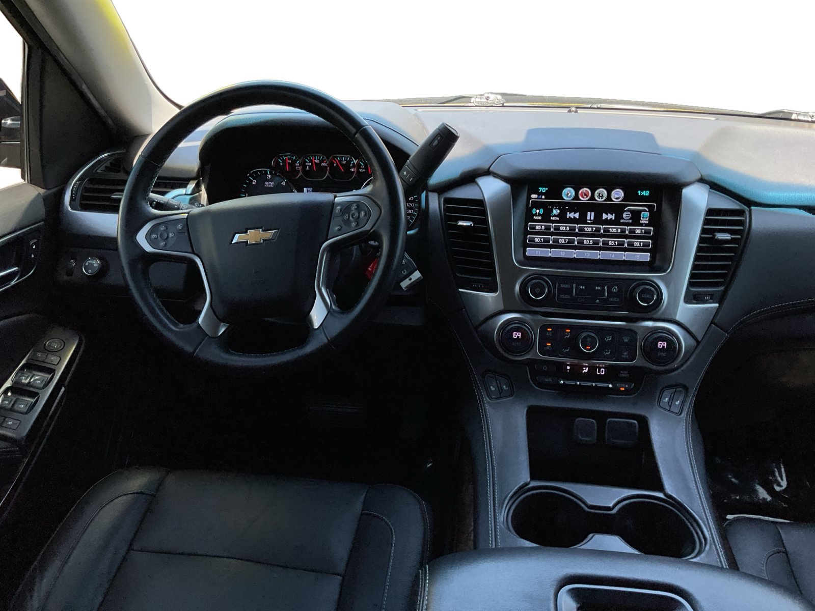 Used 2020 Chevrolet Suburban LT RWD image 14