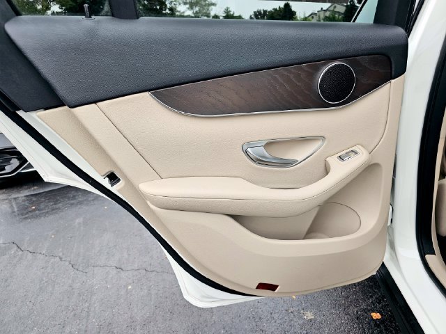 Certified 2021 Mercedes-Benz GLC 300 4MATIC image 27