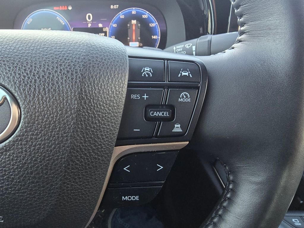 Certified 2023 Toyota Crown Platinum image 23