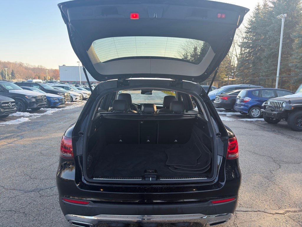 Certified 2022 Mercedes-Benz GLC 300 4MATIC w/ Premium Package Lite image 32
