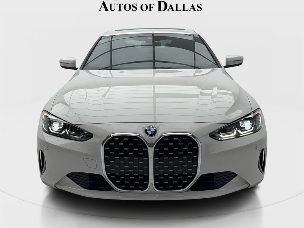 Used 2022 BMW 430i Coupe w/ Convenience Package RWD image 3