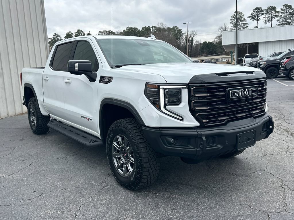 Used 2025 GMC Sierra 1500 AT4X image 4