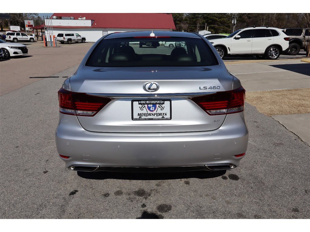 Used 2013 Lexus LS 460 AWD w/ Comfort Pkg image 4