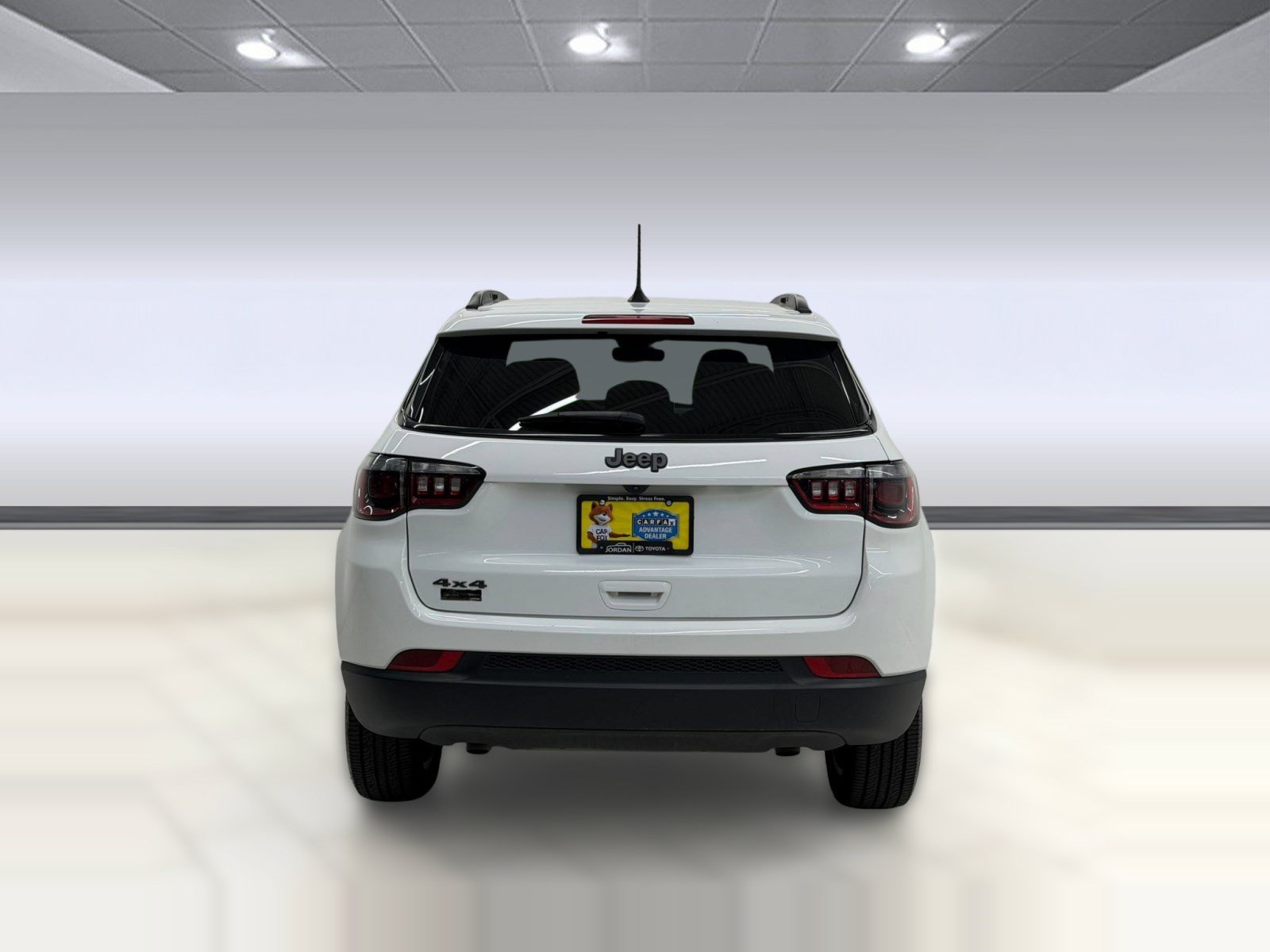 Used 2025 Jeep Compass Latitude w/ Convenience Group AWD/4WD image 8