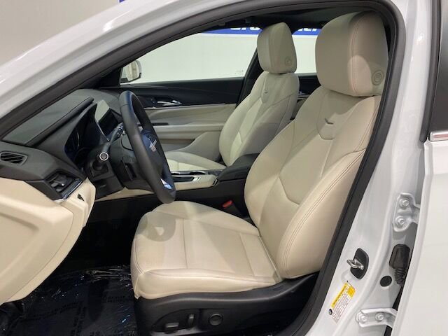 Used 2020 Cadillac CT4 Premium Luxury image 9