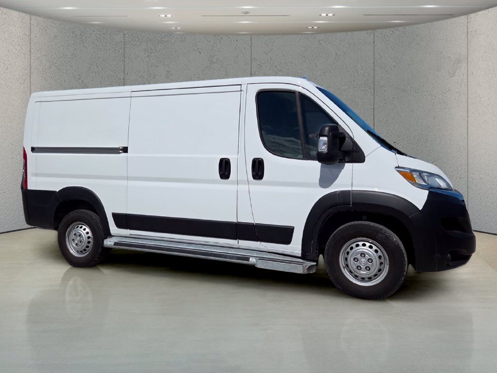 Used 2025 RAM ProMaster 2500 w/ U-Haul Equipment Group FWD image 3