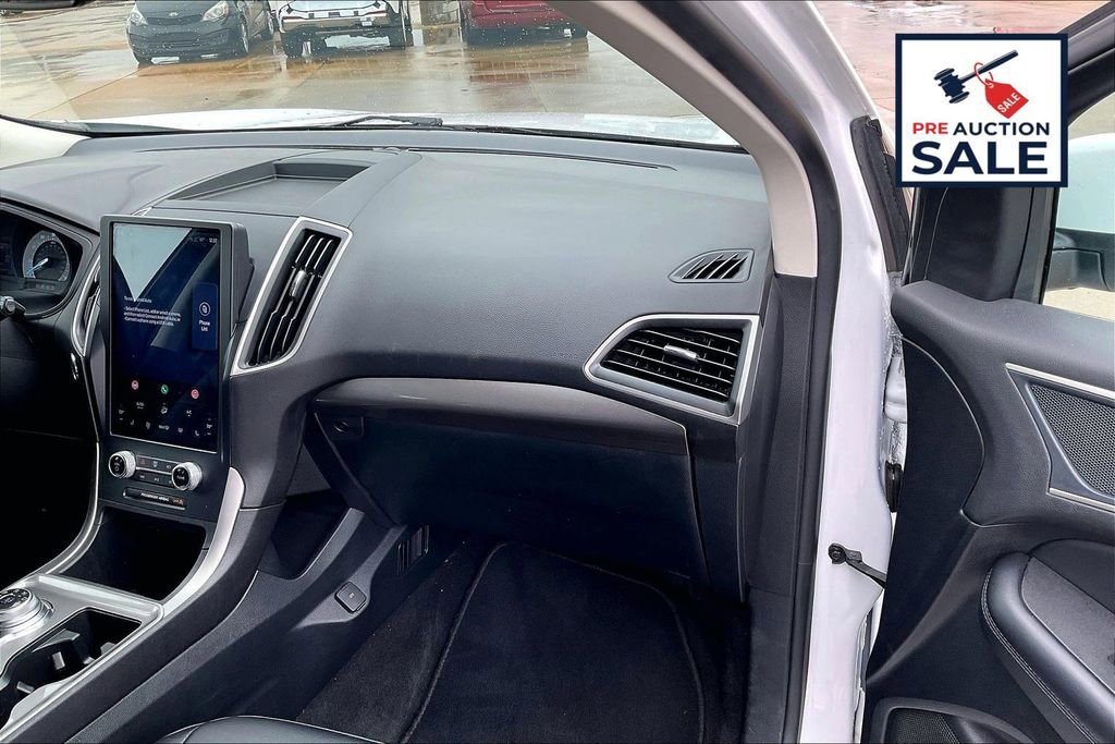 Used 2024 Ford Edge SEL AWD/4WD image 16