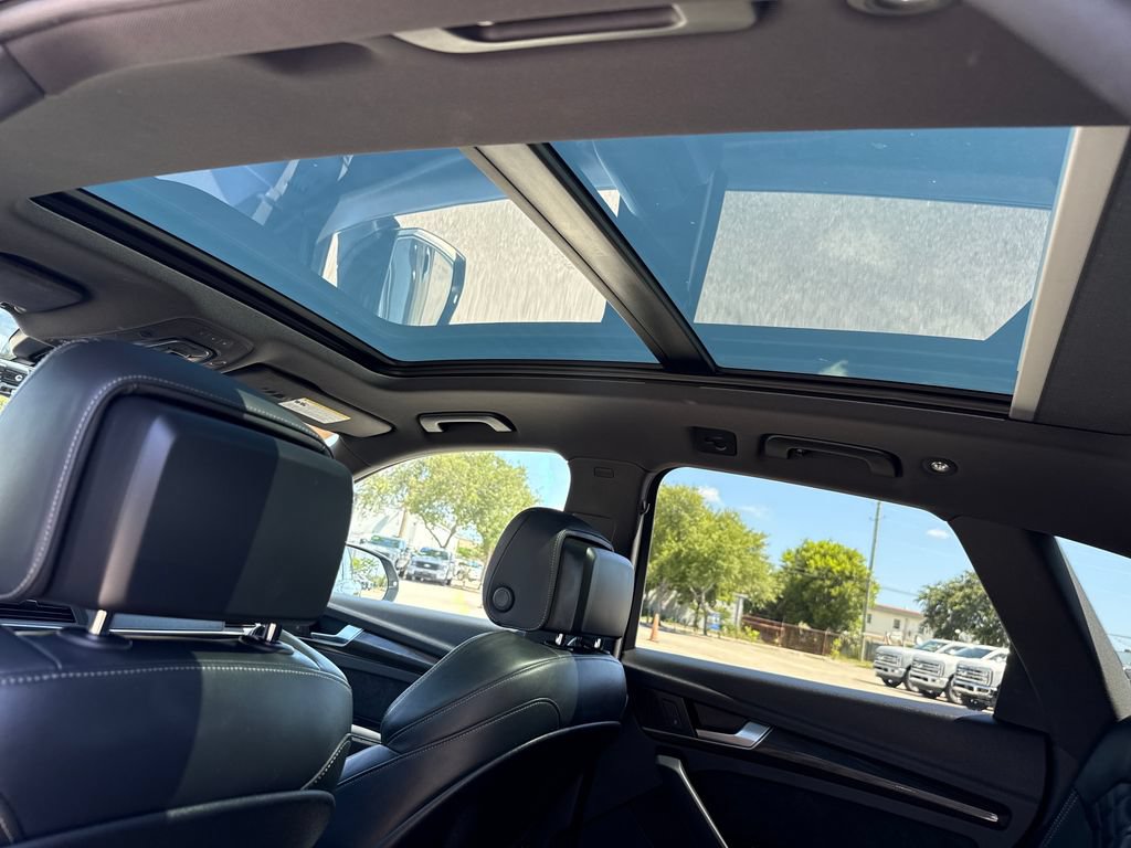 Used 2020 Audi SQ5 Prestige w/ Prestige Package AWD/4WD image 8