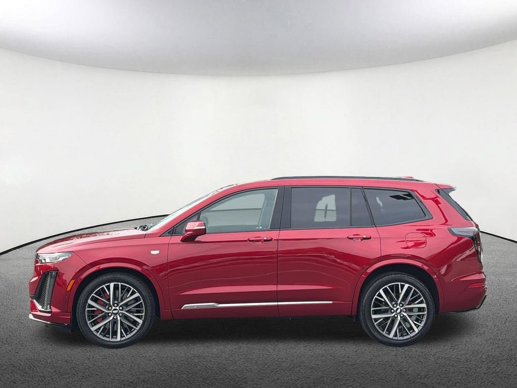 Certified 2023 Cadillac XT6 Sport w/ Technology Package AWD/4WD image 17
