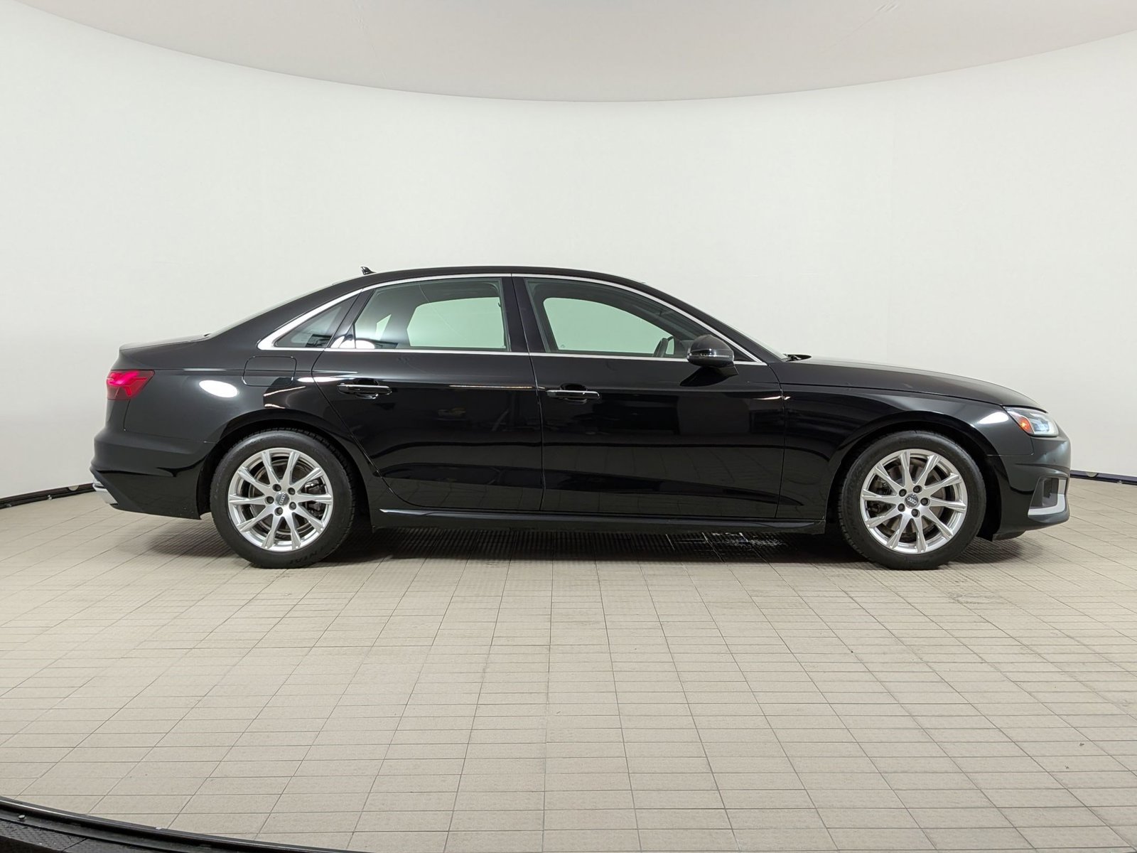 Used 2021 Audi A4 2.0T Premium w/ Convenience Package AWD/4WD image 7