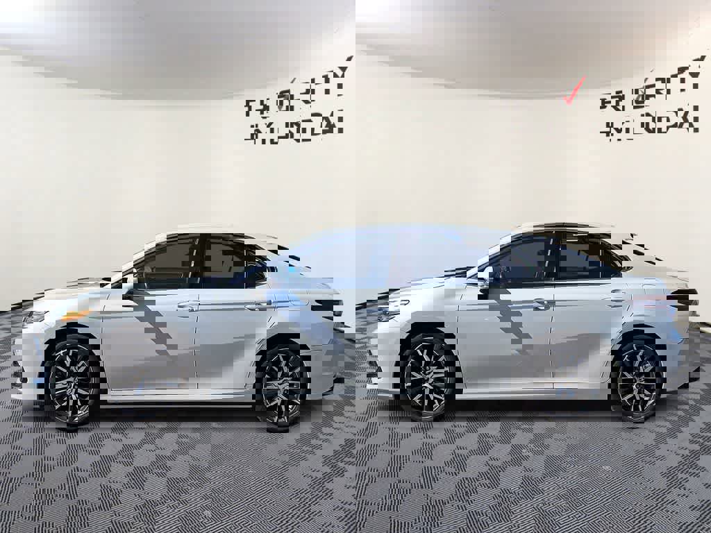 Used 2023 Toyota Camry XLE w/ Navigation Package image 7