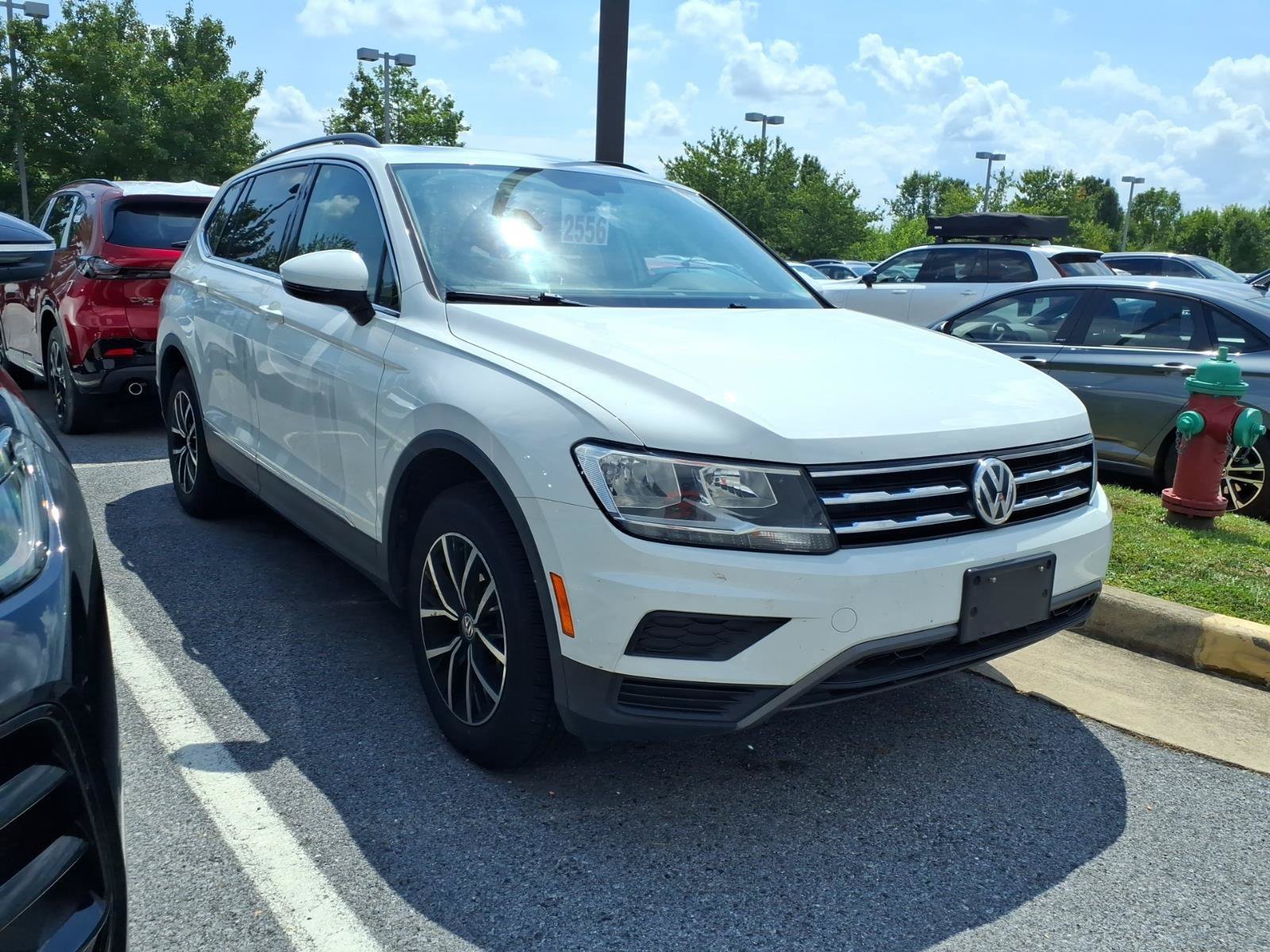 Used 2021 Volkswagen Tiguan SE w/ Panoramic Sunroof Package AWD/4WD image 1