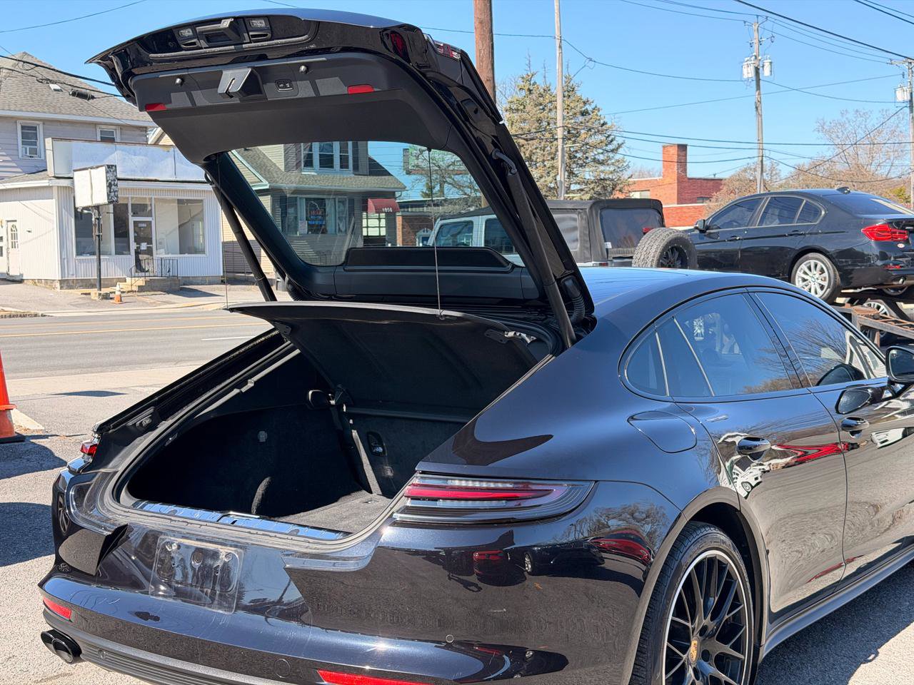 Used 2018 Porsche Panamera 4S image 21