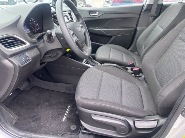 Used 2022 Hyundai Accent SE FWD image 13