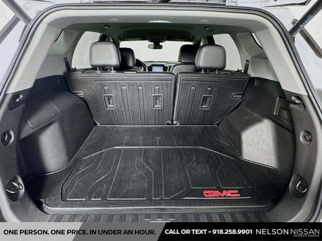 Used 2022 GMC Terrain SLT w/ LPO, Floor Liner Package image 25