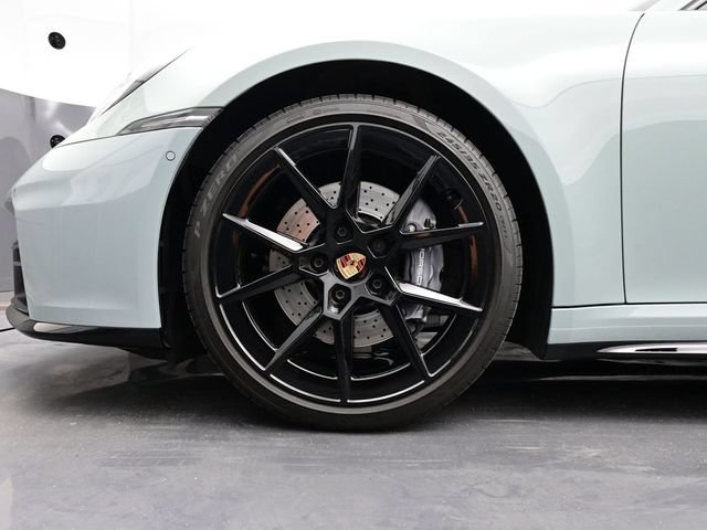 Certified 2025 Porsche 911 Carrera RWD image 6