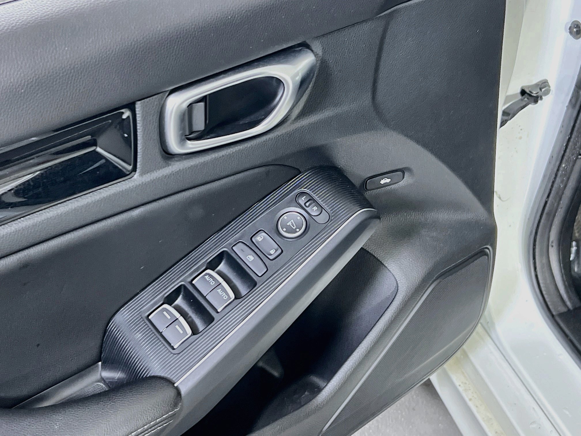 Used 2023 Honda Civic Touring image 18