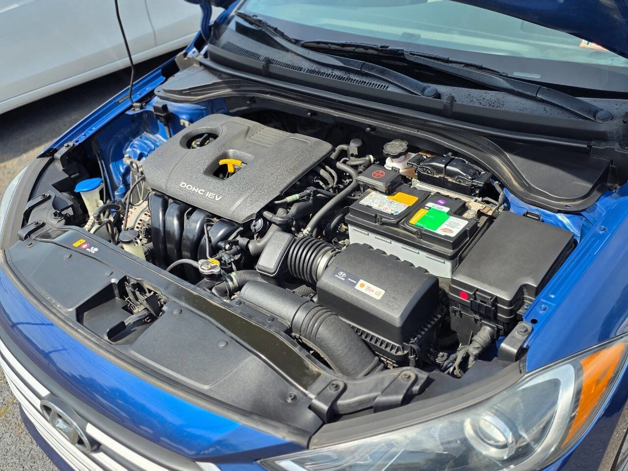 Used 2017 Hyundai Elantra SE FWD image 22
