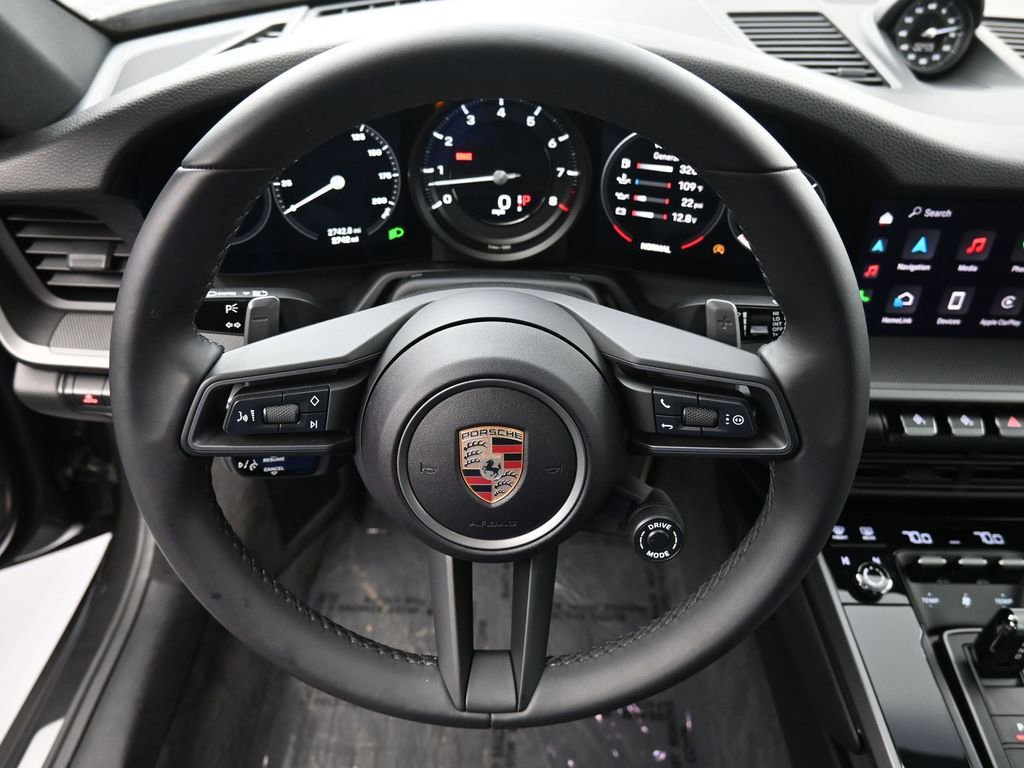 Certified 2024 Porsche 911 Carrera RWD image 10