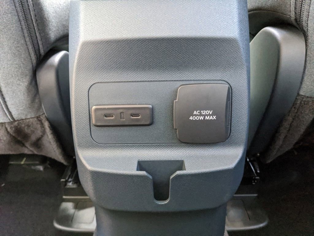 New 2025 Ford Maverick XLT w/ XLT Luxury Package image 18