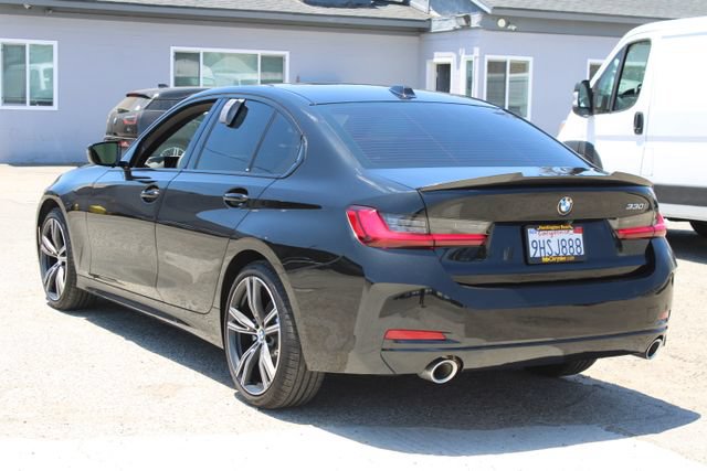 Used 2023 BMW 330i Sedan w/ Convenience Package RWD image 3