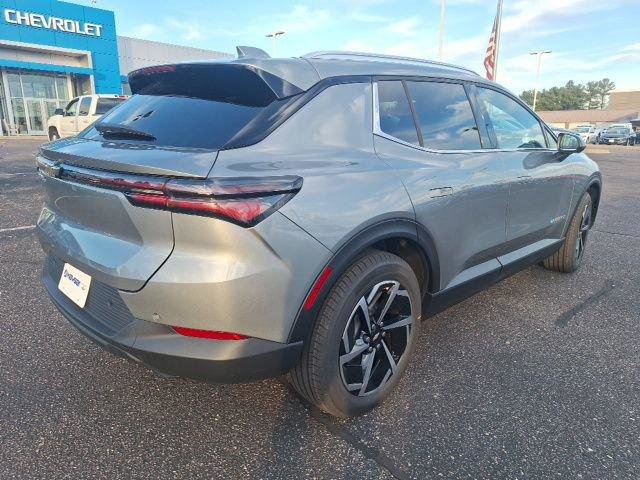 New 2026 Chevrolet Equinox EV LT image 3