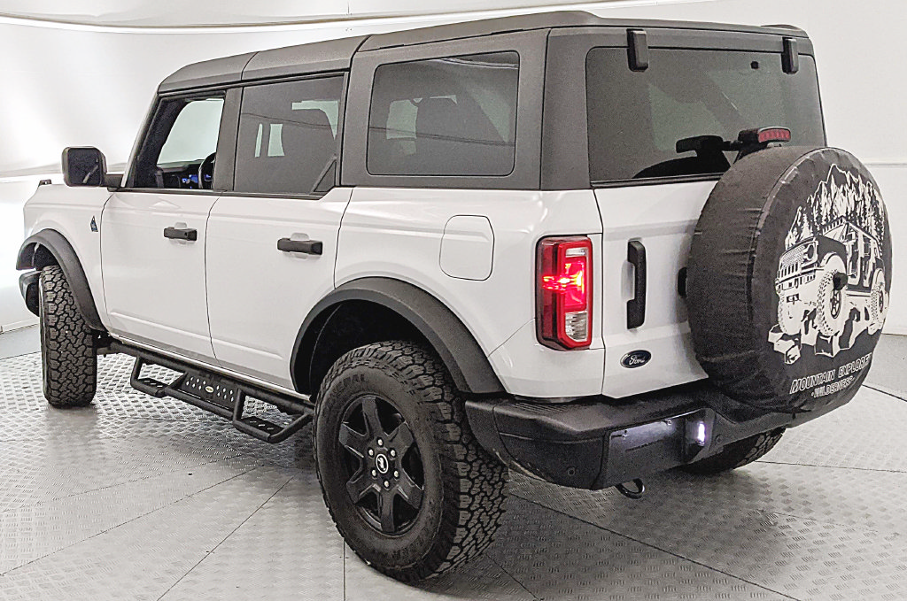 Certified 2024 Ford Bronco Black Diamond AWD/4WD image 4