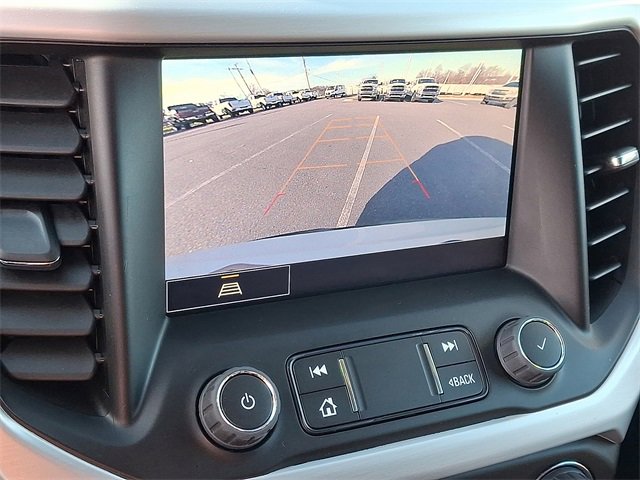 Used 2023 GMC Acadia SLT image 17