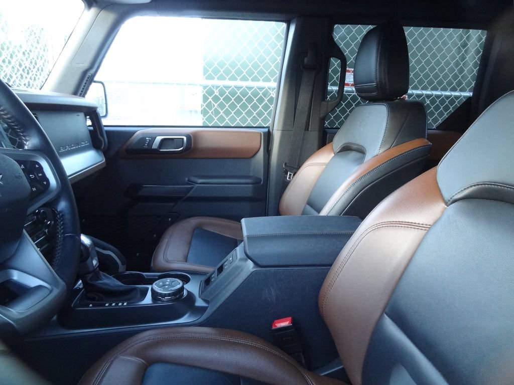 Used 2024 Ford Bronco Outer Banks AWD/4WD image 6