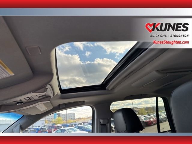 Used 2017 Cadillac Escalade Premium Luxury image 14