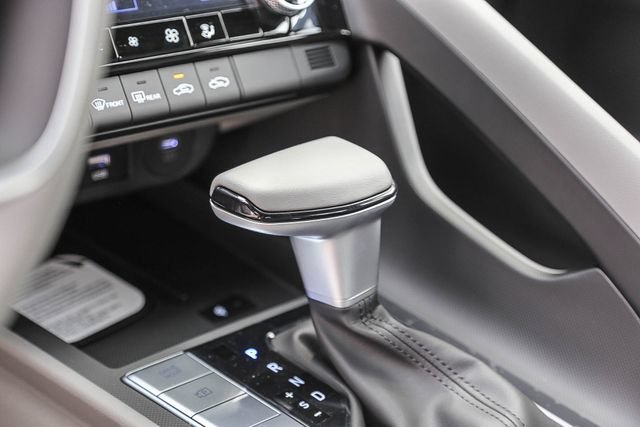 New 2026 Hyundai Elantra Sport FWD image 20