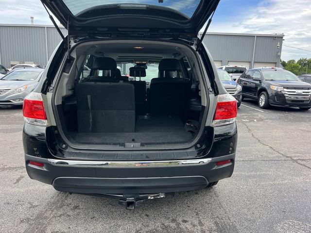 Used 2012 Toyota Highlander Limited w/ Tow Pkg FWD image 12