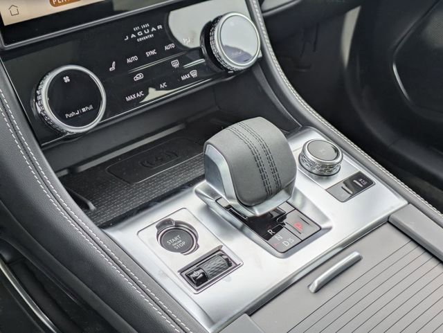 New 2026 Jaguar F-PACE R-Dynamic S image 9