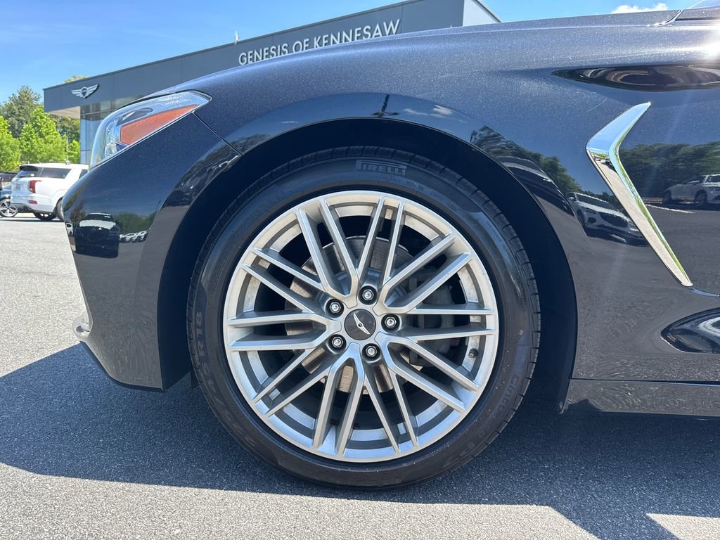 Used 2020 Genesis G70 2.0T w/ Elite Package RWD image 11