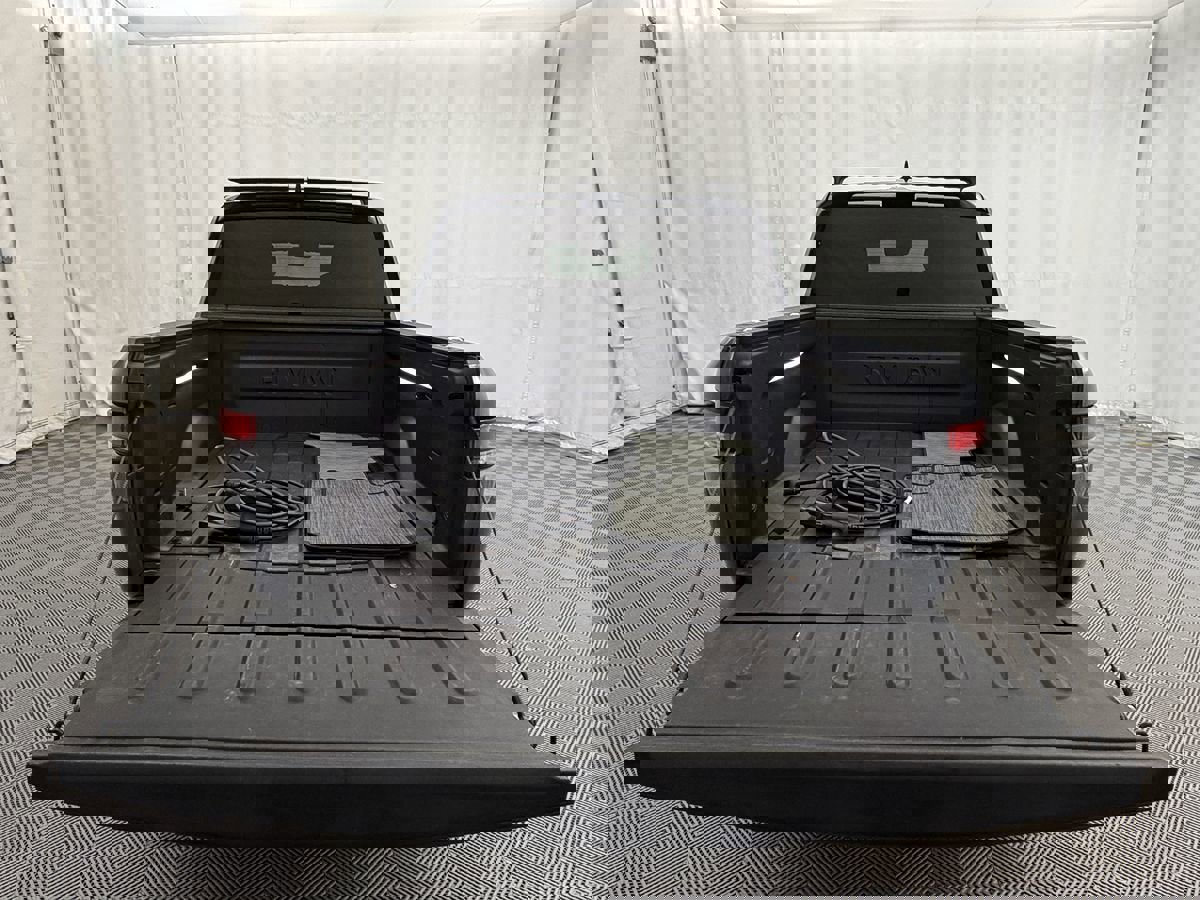 Used 2022 Rivian R1T Launch Edition image 6