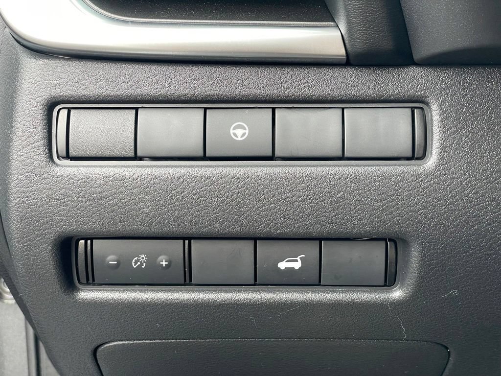 Certified 2023 Nissan Rogue SV w/ SV Premium B Package AWD/4WD image 19